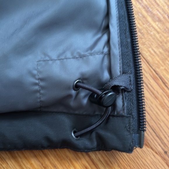 Marmot Mens Large Black Puffer Down Jacket - Picture 4 of 8